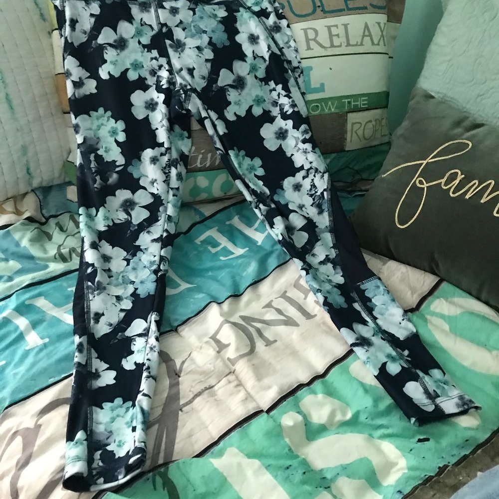 Work out pants from Athletica